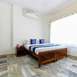 Oyo 11328 Chandrika Residency Kochi