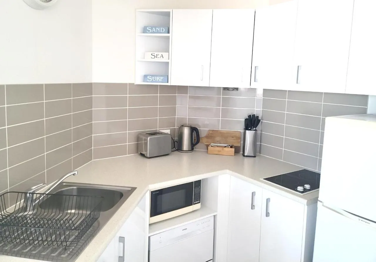 Mooloolaba Beach Club Paradise 2 Bedroom Apartment 0*,  Australia